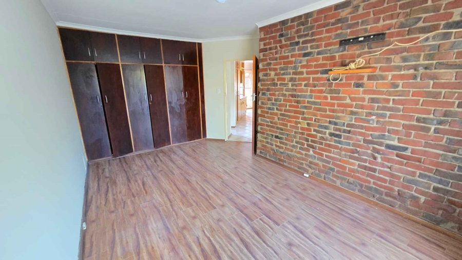 2 Bedroom Property for Sale in Pellissier Free State